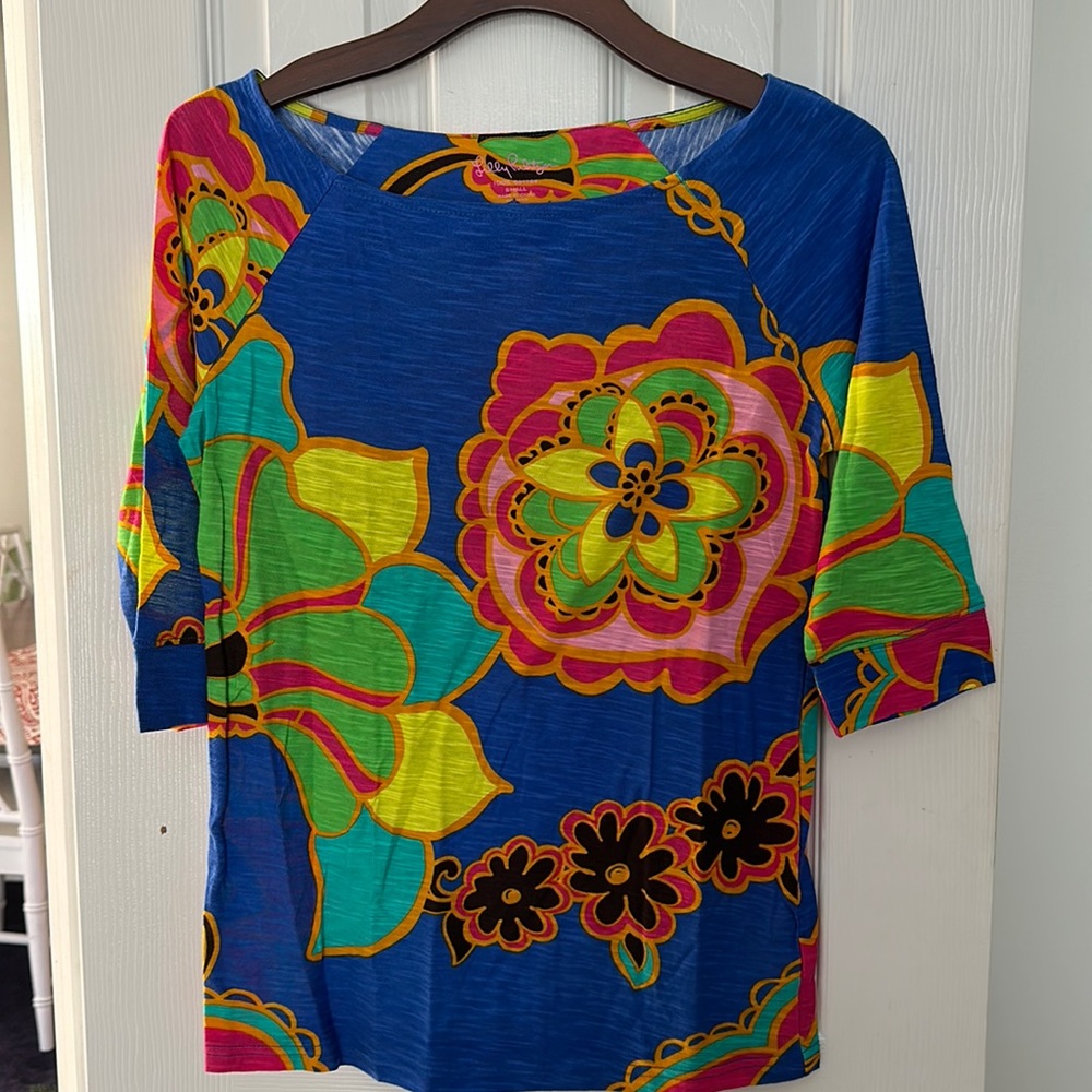 Lilly Pulitzer Top size S. Excellent condition